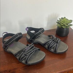 TEVA WOMEN'S TIRRA BLACK ATHLETIC SANDAL